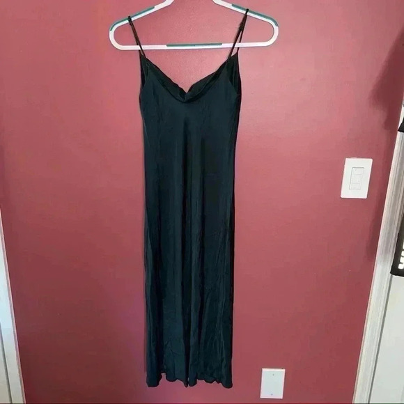 ZARA Green Satin Midi Dress - Picture 8 of 9